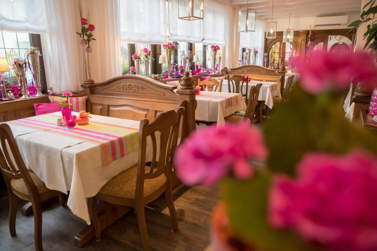 Hotel Trapp Rudesheim am Rhein Bagian luar foto