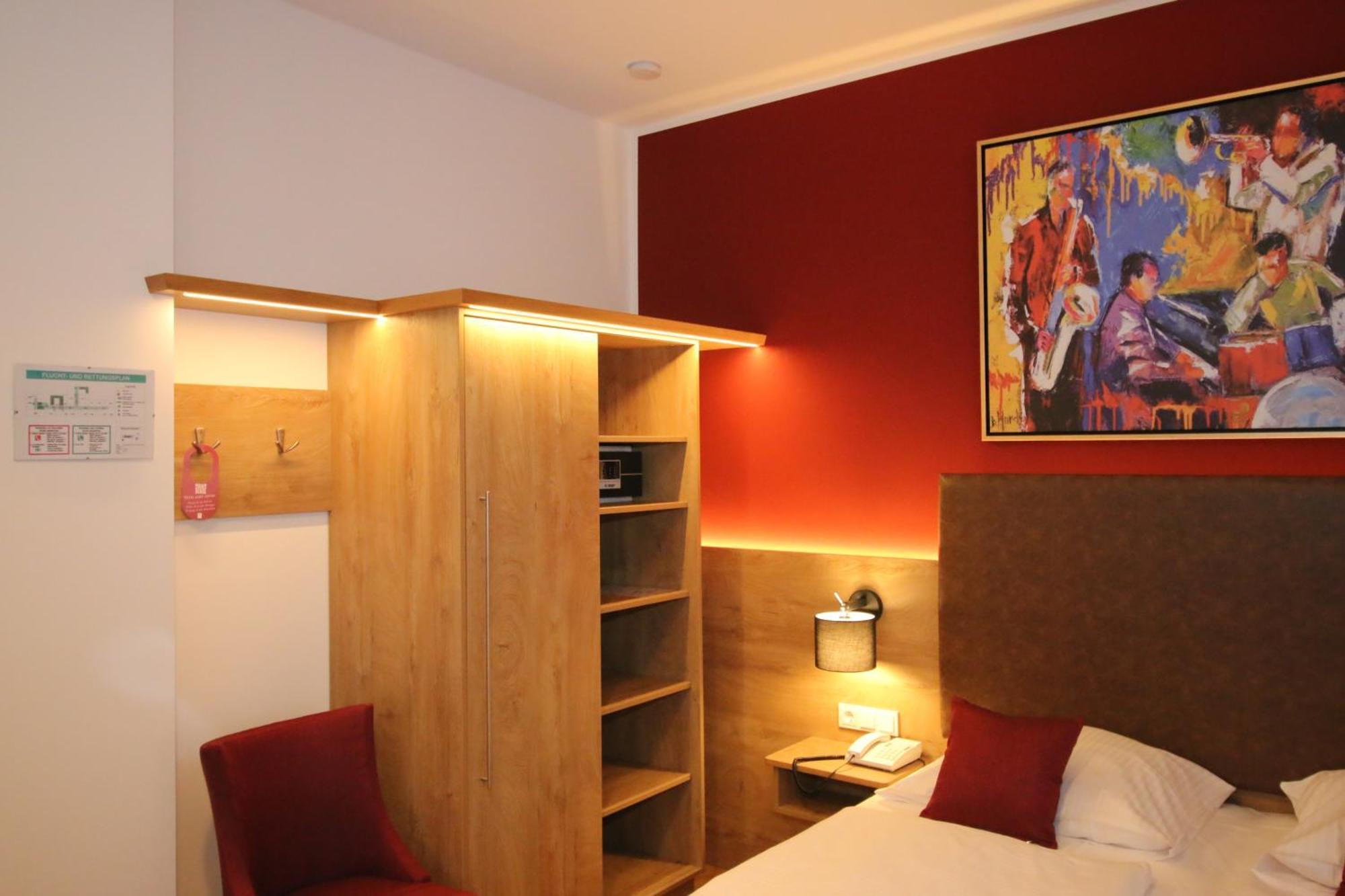 Hotel Trapp Rudesheim am Rhein Ruang foto