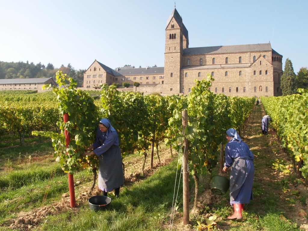 Hotel Trapp Rudesheim am Rhein Bagian luar foto